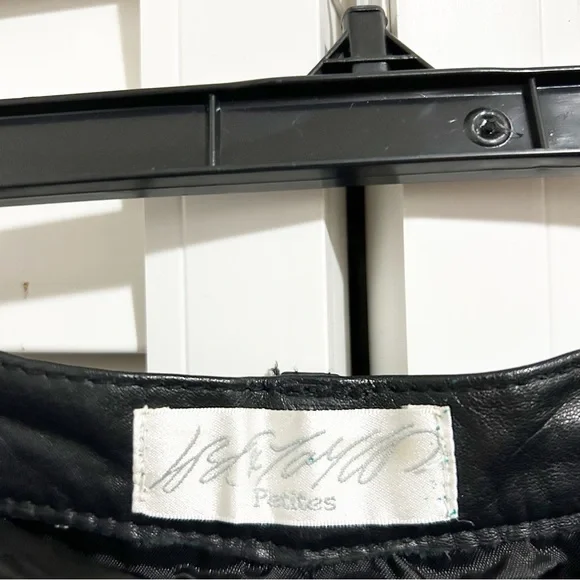 Vintage 100% Black Leather Lord & Taylor High Rise Tapered Pants - Picture 2 of 8